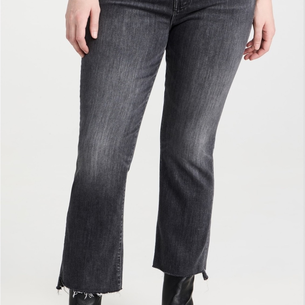 MOTHER The Insider Crop Step Fray Jeans, size 32, color Save Your Soul charcoal